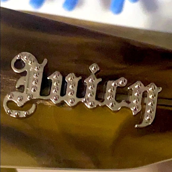 Juicy couture Italy Sunglasses in case w cloth+17”?necklace main image 10